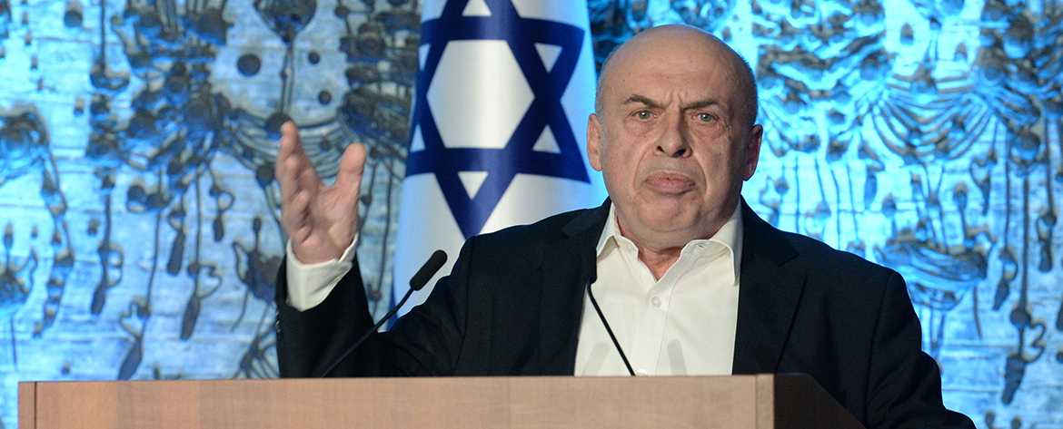 Natan Sharansky delivers his acceptance speech. (Photo Credit: Mark Neyman/GPO)